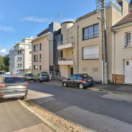 Functional And Charming Studio With A Nice View Of The Erdre! *