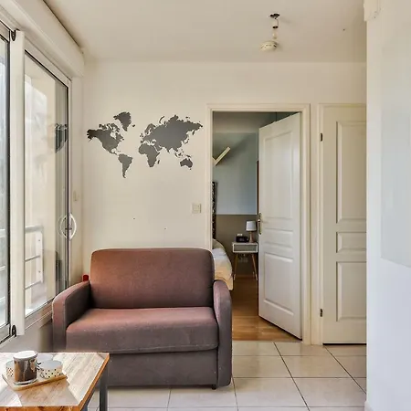 Functional And Charming Studio With A Nice View Of The Erdre!